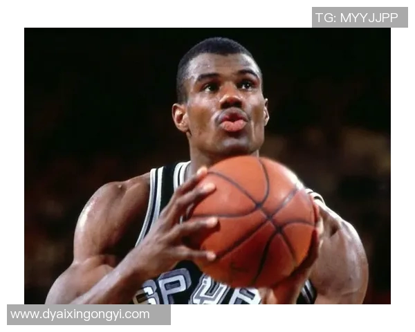 大卫罗宾逊:从绿茵场到人生巅峰的传奇旅程与荣耀时刻 大卫罗宾逊:从绿茵场到人生巅峰的传奇旅程与荣耀时刻