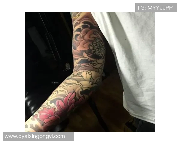 欧美足球明星的花臂纹身艺术与个人风格的完美结合 欧美足球明星的花臂纹身艺术与个人风格的完美结合