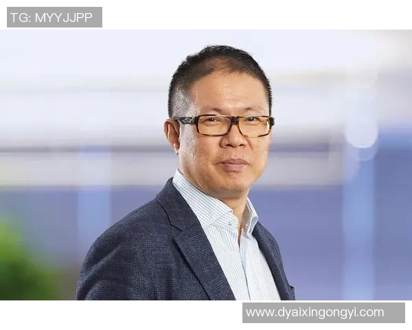 王磊专访：从青涩少年到足球明星的成长之路回顾